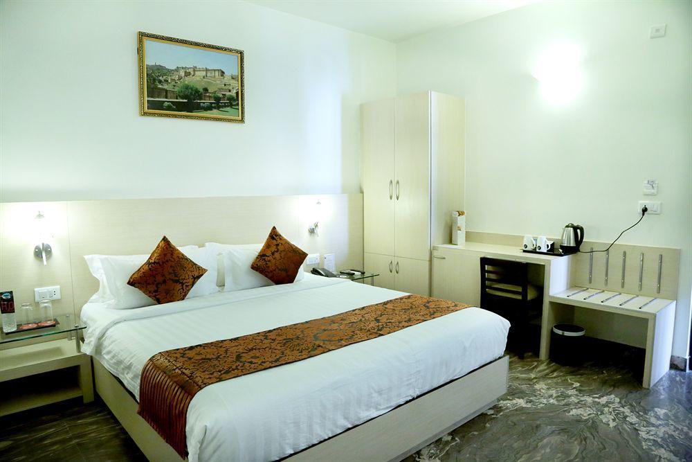 Hotel King Palace Dzsaipur Kültér fotó